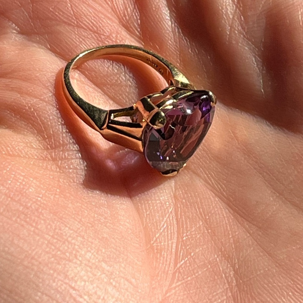 5.3 Grams 14K Yellow Gold Amethyst Heart Ring- Size 5 - Picture 11 of 15